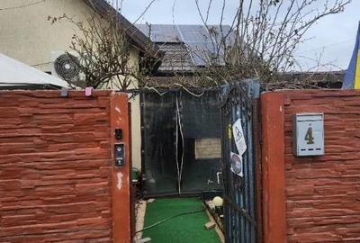 Casă cu 3 camere cu Teren 250 Mp în Central