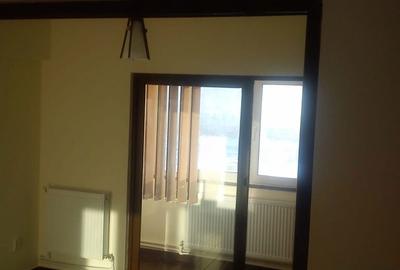 Apartament cu 3 camere decomandat în Central - 5