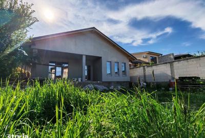 Casă cu 4 camere decomandat cu Teren 300 Mp în Agigea - 6