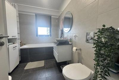 Apartament cu 2 camere semidecomandat, mobilat în Sud - 13