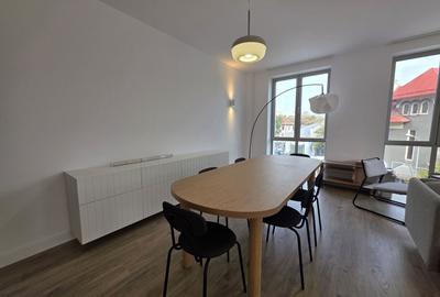 Apartament cu 3 camere în P-ța Universității - 19