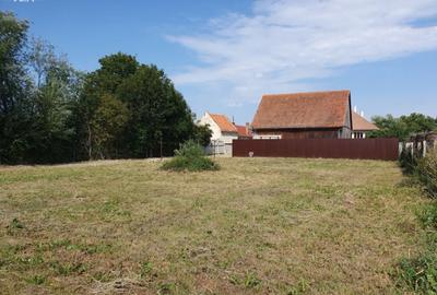 Teren de 763 mp, în Stupini - 2