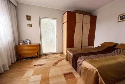 Casa zona centrala 3 camere caramida renovata Mobilata si ut - 8