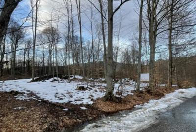 Teren de 3025 mp, în Central - 2