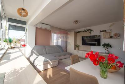 Apartament cu 3 camere semidecomandat, mobilat în Sud-Vest