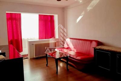 Apartament cu 4 camere decomandat în Aurel Vlaicu