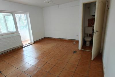 Spatiu 20mp, Parter, Vad Comercial, Cug! - 1