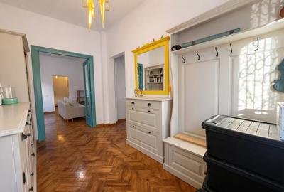 Un apartament cu personalitate, intr-o vila cu farmec – gata de mutat. - 9