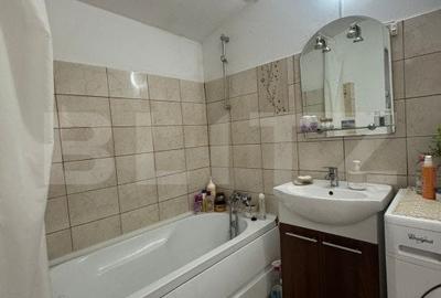 Casa de vanzare, cu 3 camere, zona centrala - 9