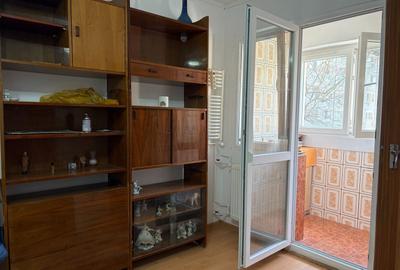 Apartament cu 2 camere semidecomandat, mobilat în Apărătorii Patriei - 1