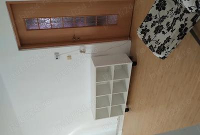 Vand apt 2 camere, etc 4, Aleea Plopilor - 6