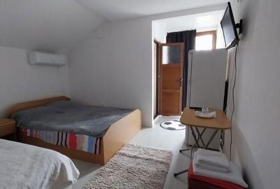Casă cu 4 camere în Central - 2