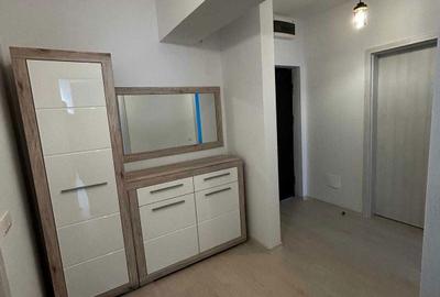 Apartament cu 2 camere decomandat în Central - 2
