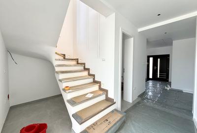 Duplex cu 4 camere cu Canalizare în Dumbrăvița - 3