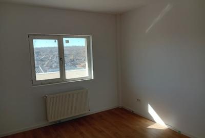 Apartament cu 3 camere decomandat în Central - 3