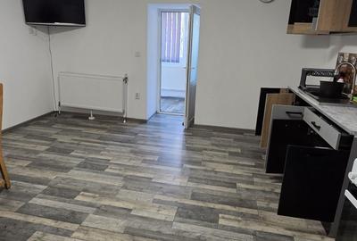 Casă cu 4 camere cu Teren 1500 Mp în Central - 8