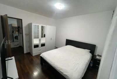 Apartament cu 3 camere semidecomandat în Central - 1