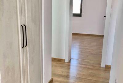 Casă cu 5 camere cu Teren 510 Mp în Malu Mare - 1