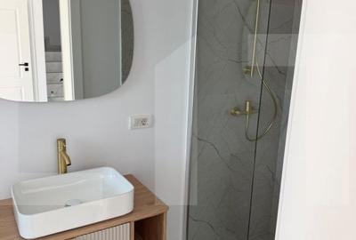 Casă cu 4 camere cu Teren 243 Mp în Șag