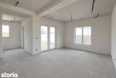 Casă cu 5 camere cu Teren 397 Mp în Moșnița Nouă