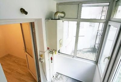 Apartament cu 3 camere decomandat în Nicolina - 11