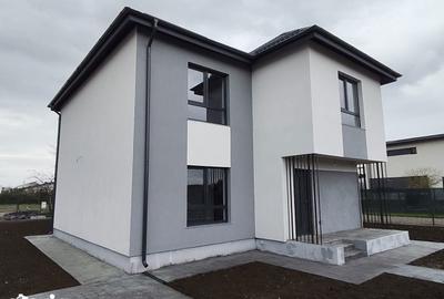 Casă cu 4 camere cu Teren 503 Mp în Tărtășești - 8