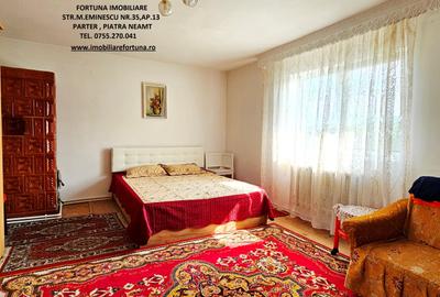 Casa, anexa si teren 1239 mp, situata in Podoleni - 7