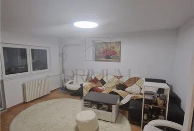 STEAUA - 2 Camere - Etajul 2 - Renovat - Centrala proprie