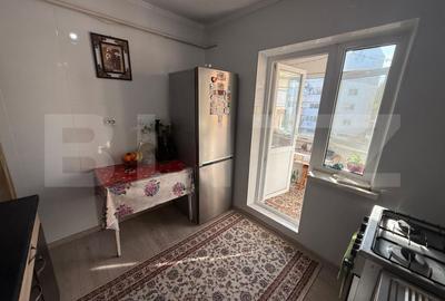 Apartament cu 3 camere decomandat, mobilat în Nicolina - 9