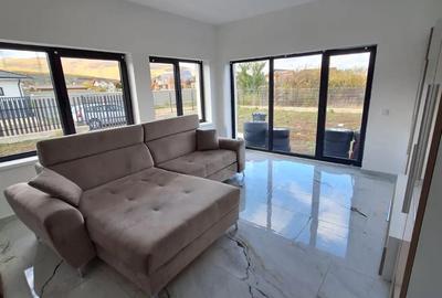 De vanzare casa noua Alba Iulia 3 camere - 4