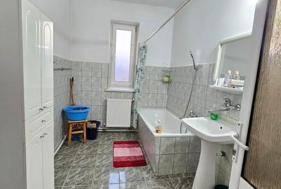 Casă cu 3 camere cu Teren 500 Mp în Central - 5