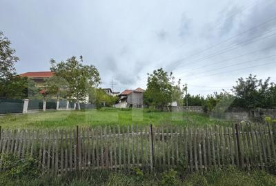 Teren de 998 mp, în Cetate