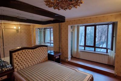 Apartament cu 3 camere decomandat în Drumul Taberei - 6