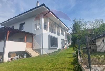 Casă individuală cu 5 camere cu Canalizare în Dezmir - 2