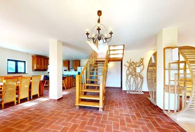 Casa de vacan?a | Pensiune | Bran-Sohodol | 1372 mp te... - 5