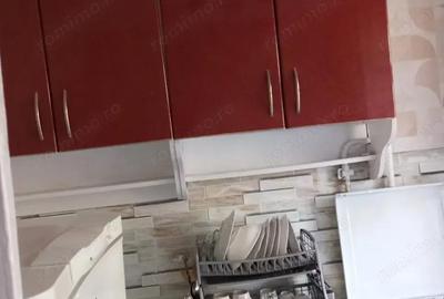 Garsonieră în Romană - 2