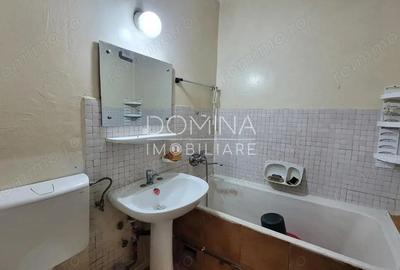 Vanzare apartament 3 camere, situat in Targu Jiu, zona centrala - 8