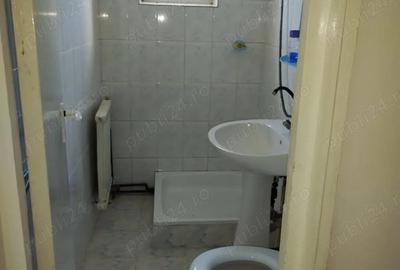 Apartament cu 3 camere semidecomandat în Bălan - 4