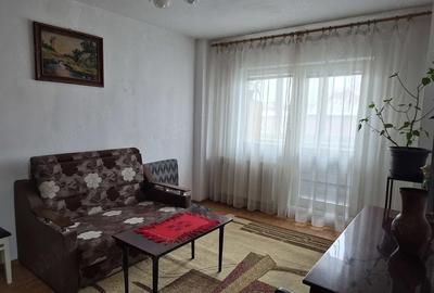 Apartament cu 2 camere decomandat în Hipodrom 3
