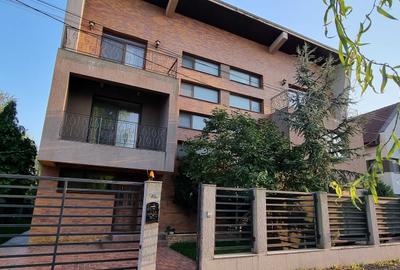 Casă cu 6 camere cu Teren 250 Mp în Băneasa - 5