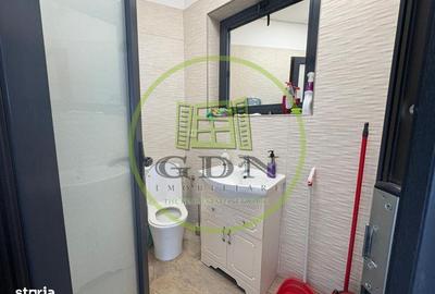 Spațiu comercial, de 100 mp, în Rovine