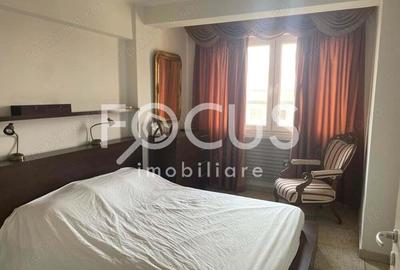Vand apartament 3 camere Piata Operei langa Catedrala
