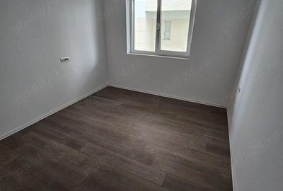Spațiu comercial, de 56 mp, în Central - 5