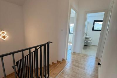 Casă cu 4 camere cu Canalizare în Frumușani - 8