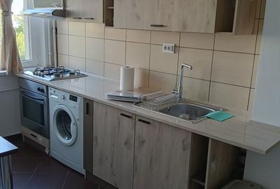 Apartament cu 2 camere semidecomandat în Progresul - 7