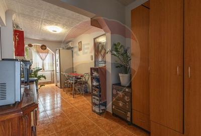 Apartament decomandat, 3 camere,  Lipovei - 2