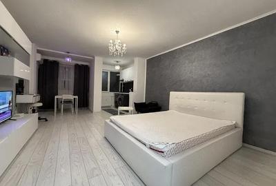 Garsonieră decomandată în Tei