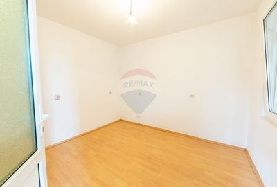 Proprietate compusa din doua case - zona linistita  155.000 euro - 12