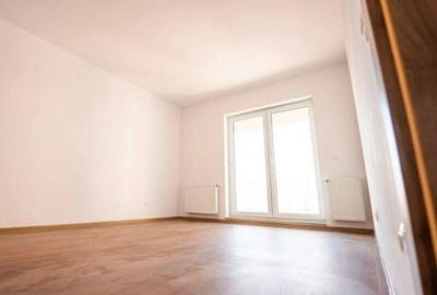 Apartament cu 3 camere decomandat în Berceni