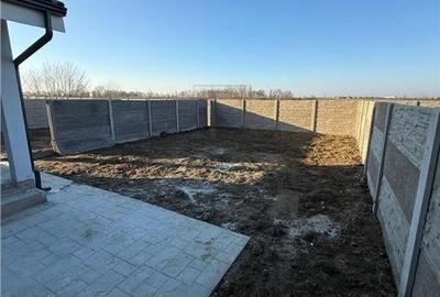 Duplex superb - la cheie - asfalt - 3 bai. - 3